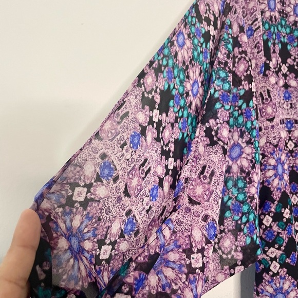 Jennifer Lopez Multicolor Patterned Blouse - Picture 3 of 6